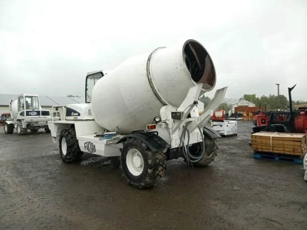 Lot# 414808 - 2017 Fiori DB 560T Mixer Cement Truck - Image 3