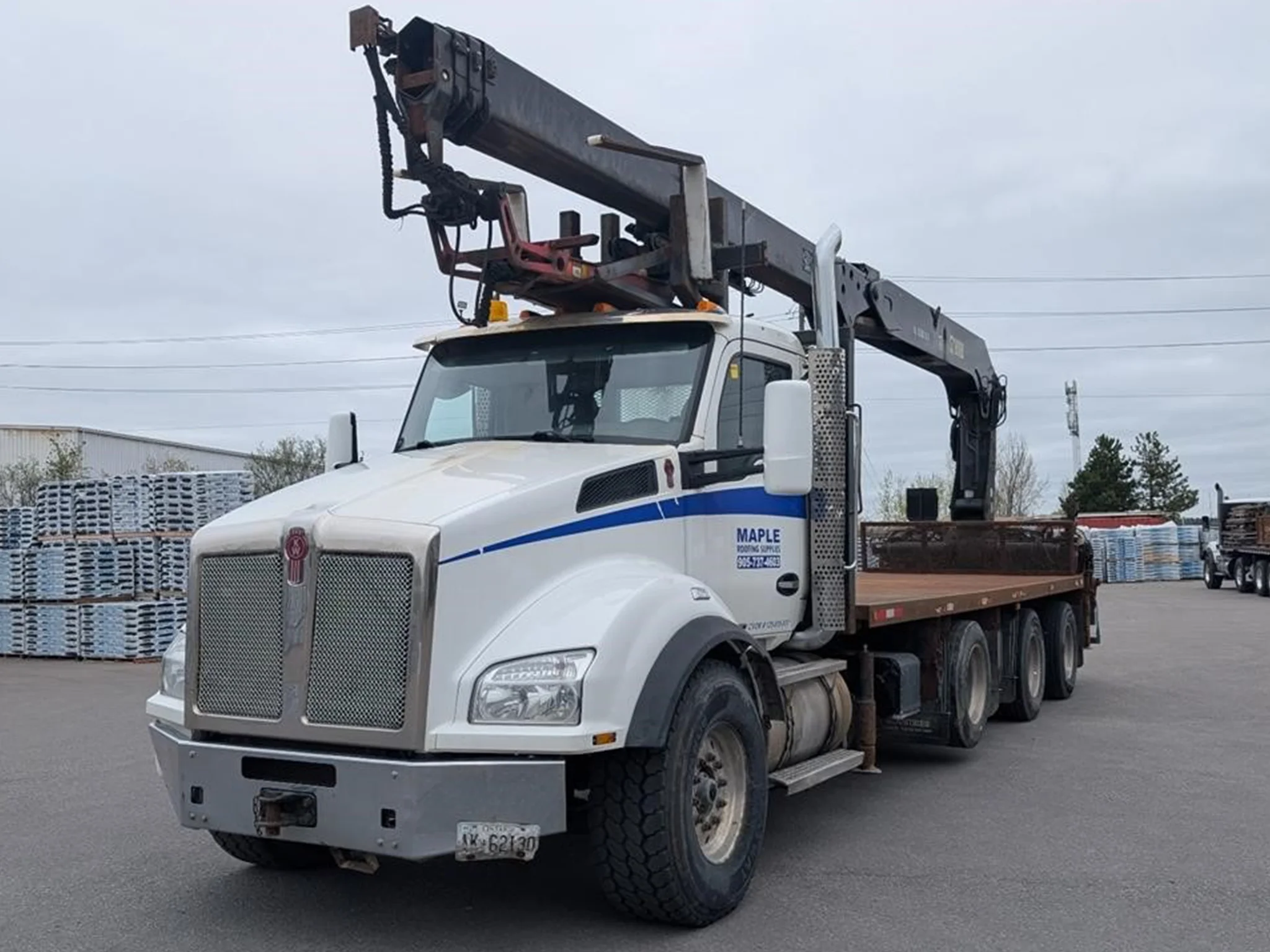 2015 Kenworth T880 W/ A Hiab 335K CLX Crane