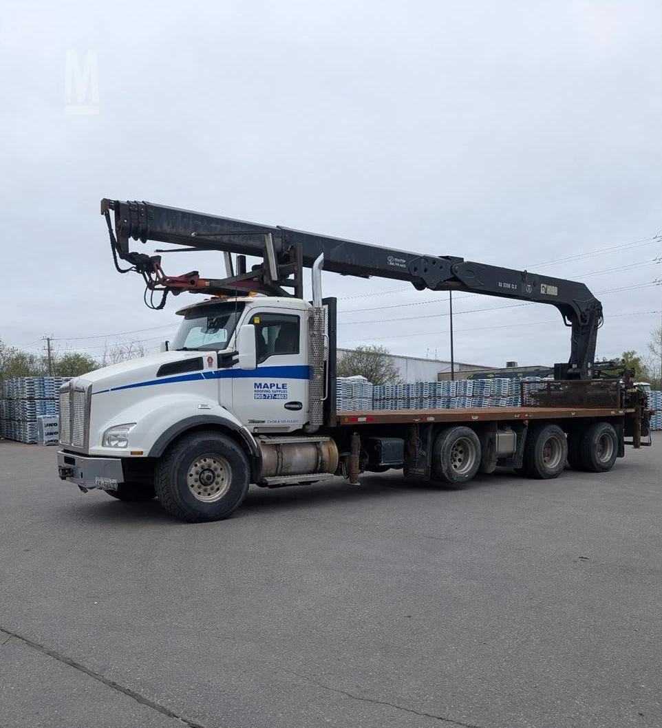 2015 Kenworth T880 W/ A Hiab 335K CLX Crane