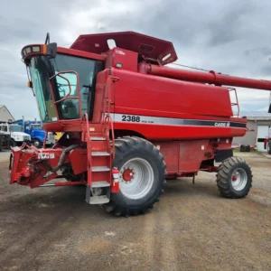 Used Red 2004 Case IH 2388 Combine